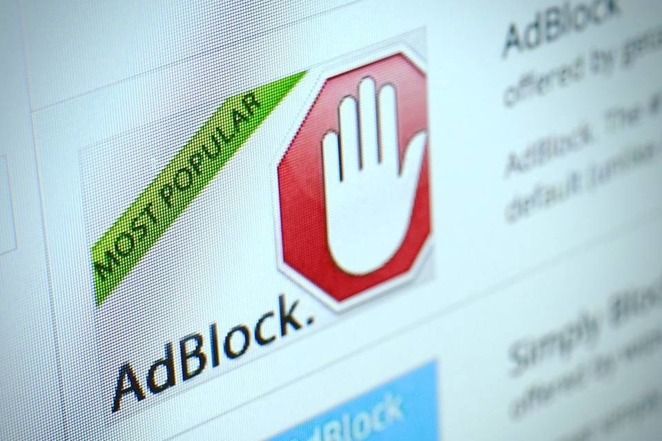 Monetización de contenido en la era de adblockers: Alternativas a publicidad tradicional